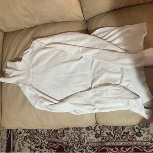 Perry Ellis Cream Turtleneck Sweater